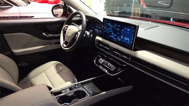 New 2026 Lincoln Corsair Reserve w/ Jet Appearance Package image 6