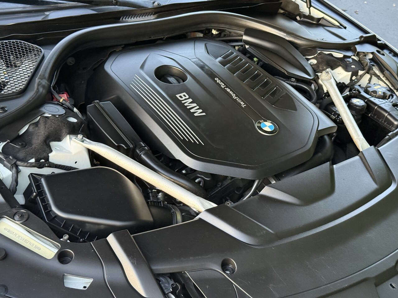 Used 2018 BMW 740i RWD image 11