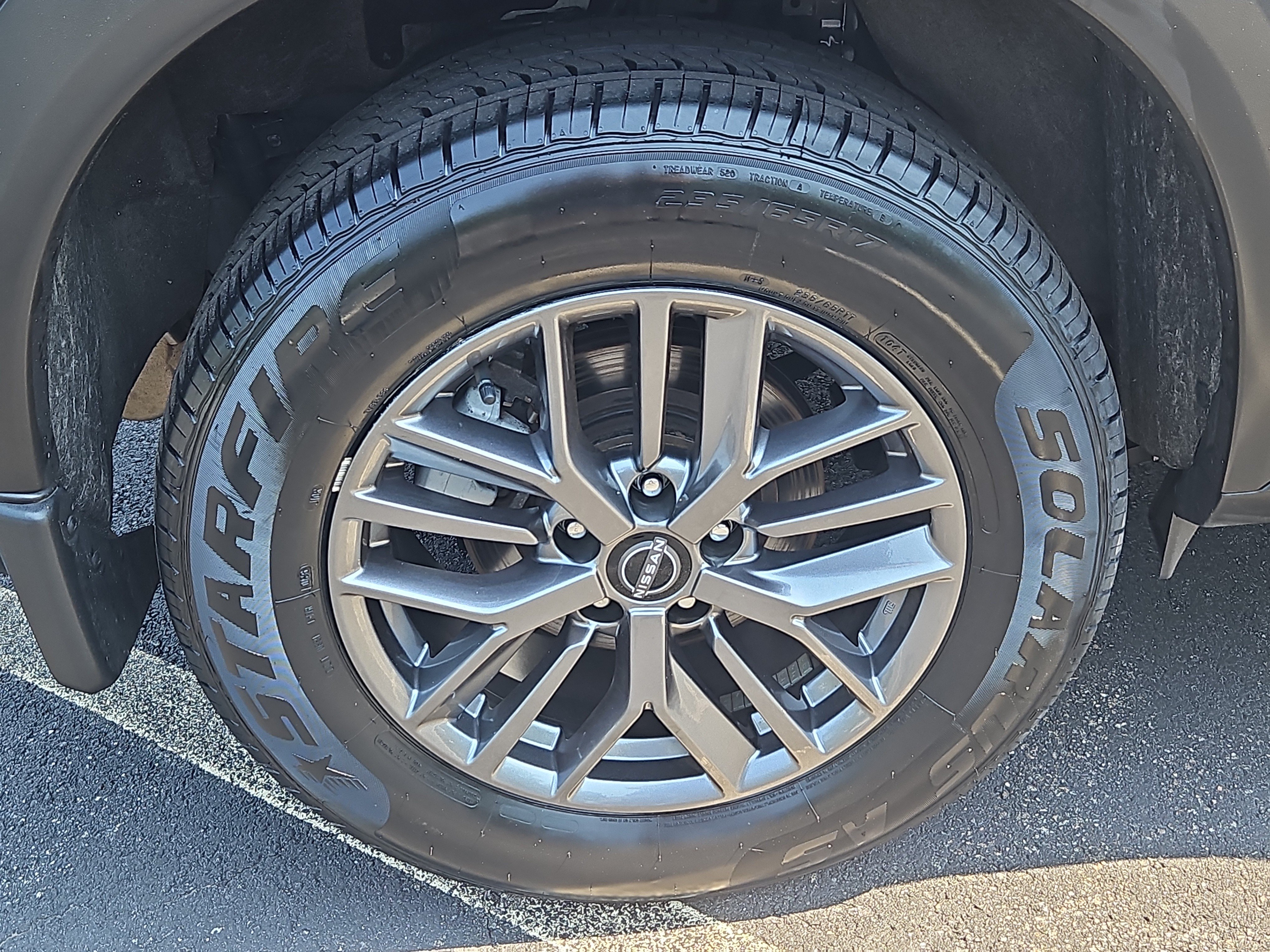 Used 2023 Nissan Rogue S AWD/4WD image 10