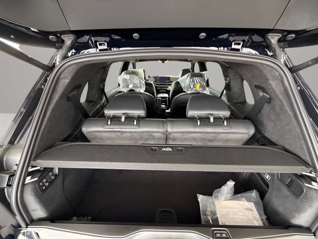 Certified 2026 BMW X7 xDrive40i w/ M Sport Package AWD/4WD image 32