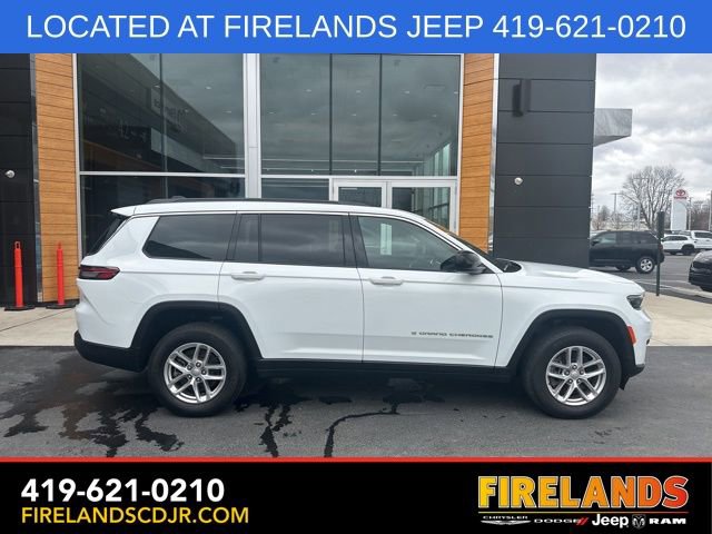 Used 2024 Jeep Grand Cherokee L Laredo image 12