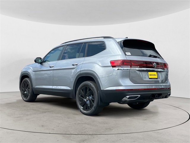 New 2025 Volkswagen Atlas SE image 4