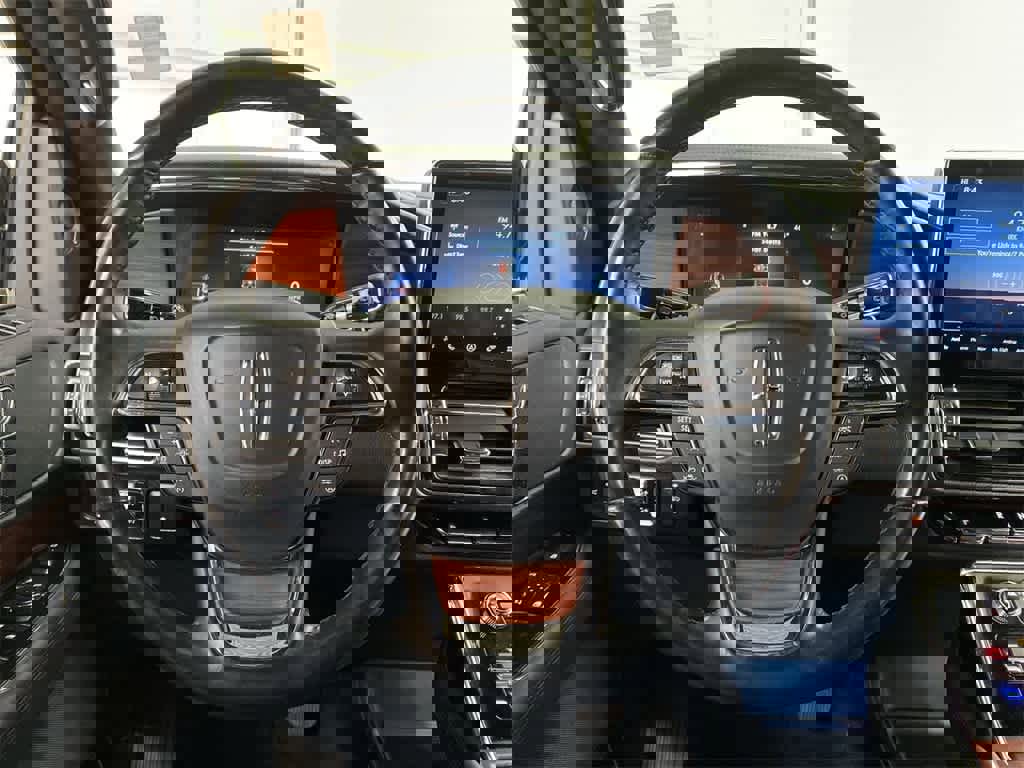 Used 2024 Lincoln Navigator L Premiere image 19