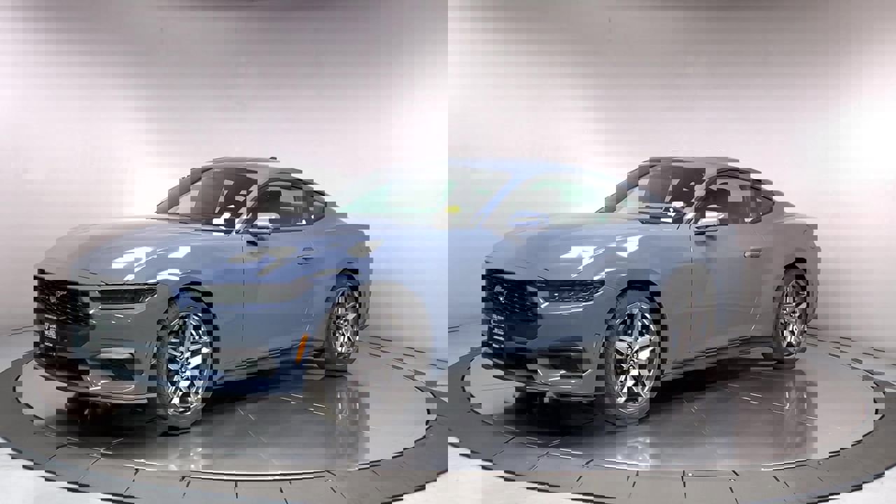 New 2025 Ford Mustang Coupe image 4