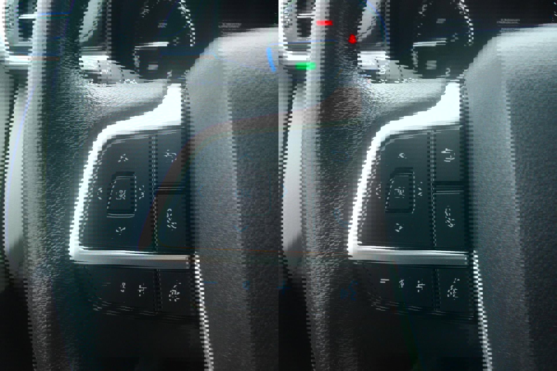 Used 2024 Toyota Sienna XLE image 15