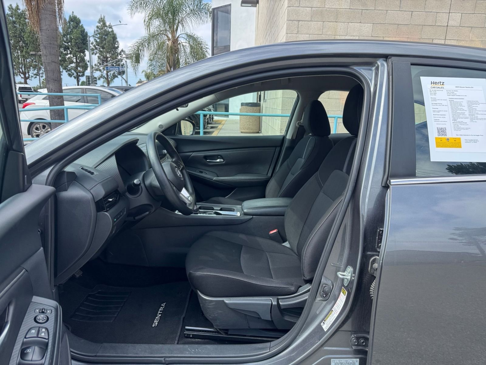 Used 2025 Nissan Sentra SV FWD image 25