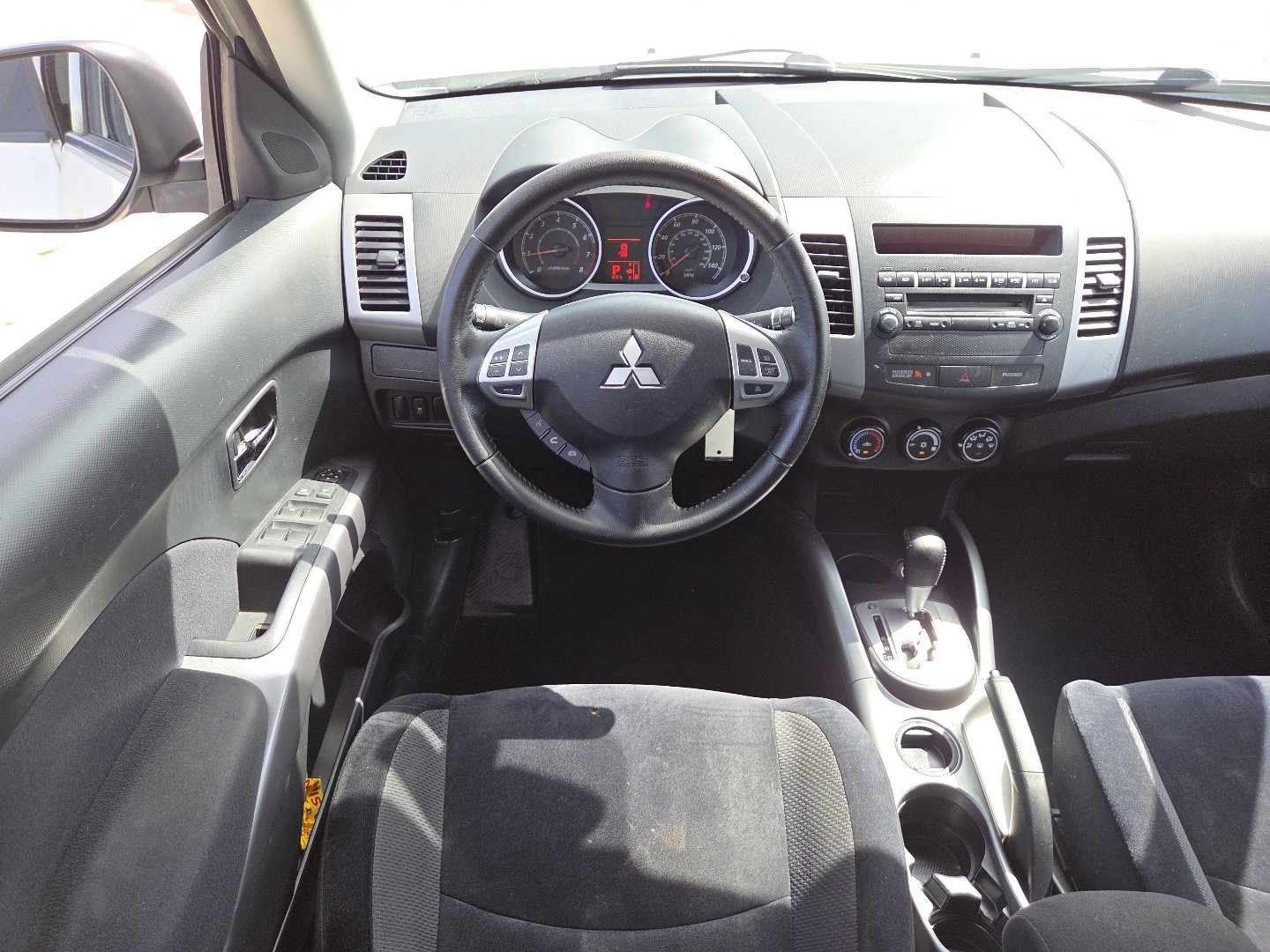 Used 2012 Mitsubishi Outlander ES FWD image 21