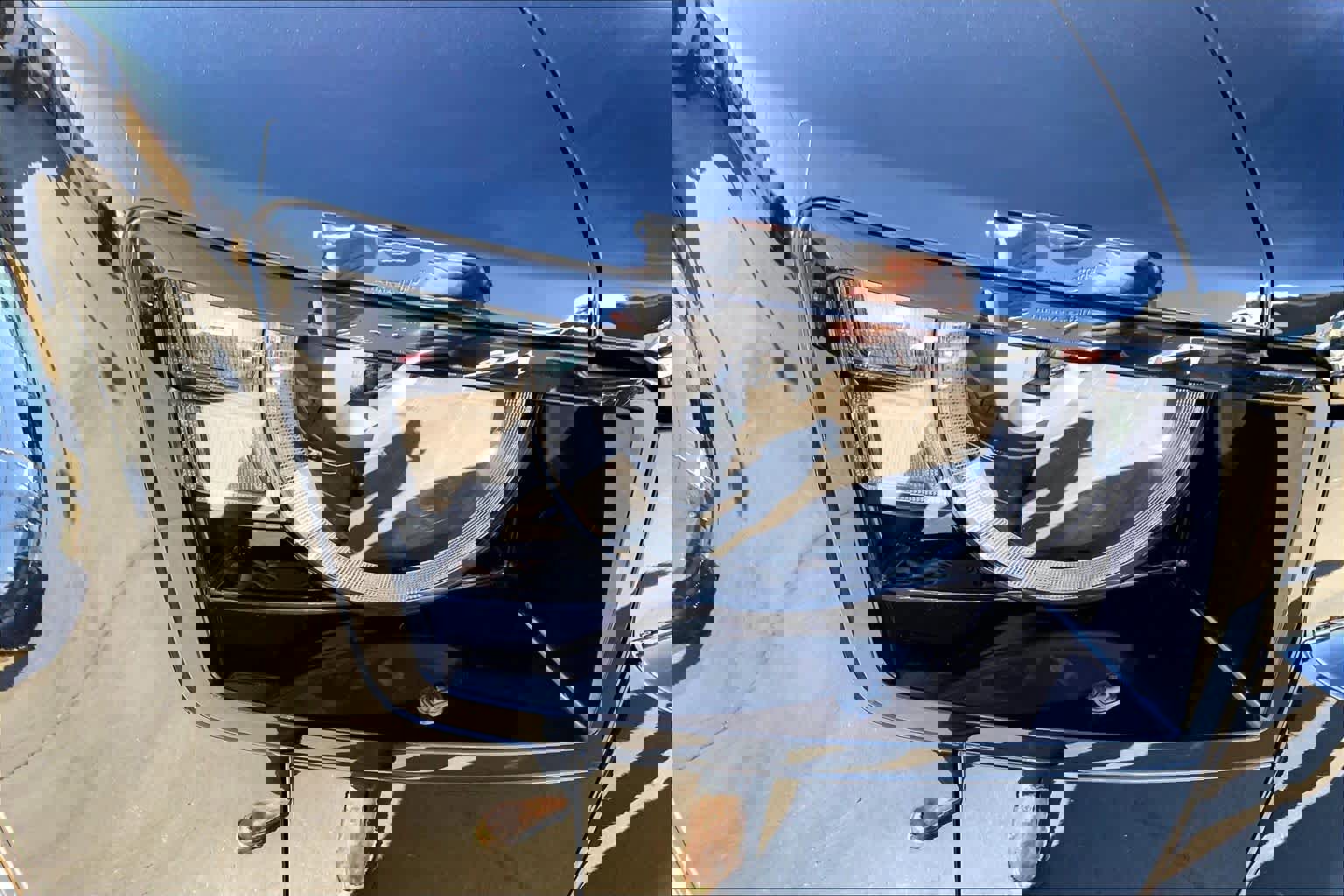 Used 2025 Land Rover Defender 110 X image 25