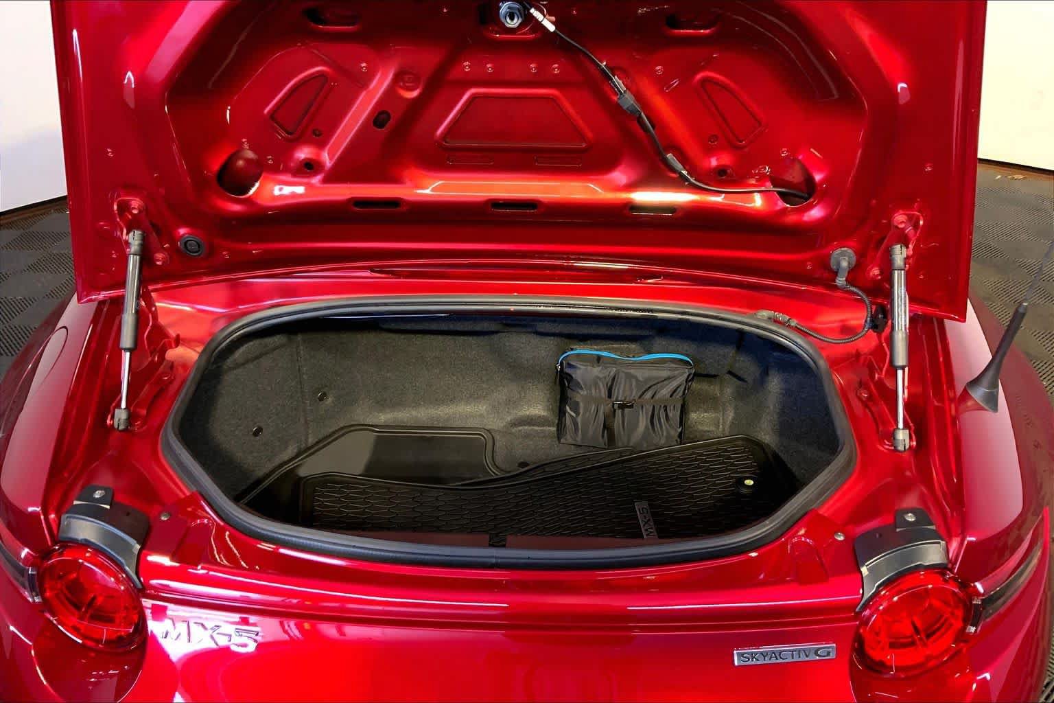 Used 2023 MAZDA MX-5 Miata Grand Touring RWD image 33