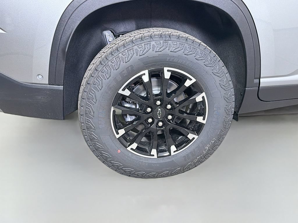 New 2026 Chevrolet Traverse Z71 w/ Enhanced Driving Package AWD/4WD image 28