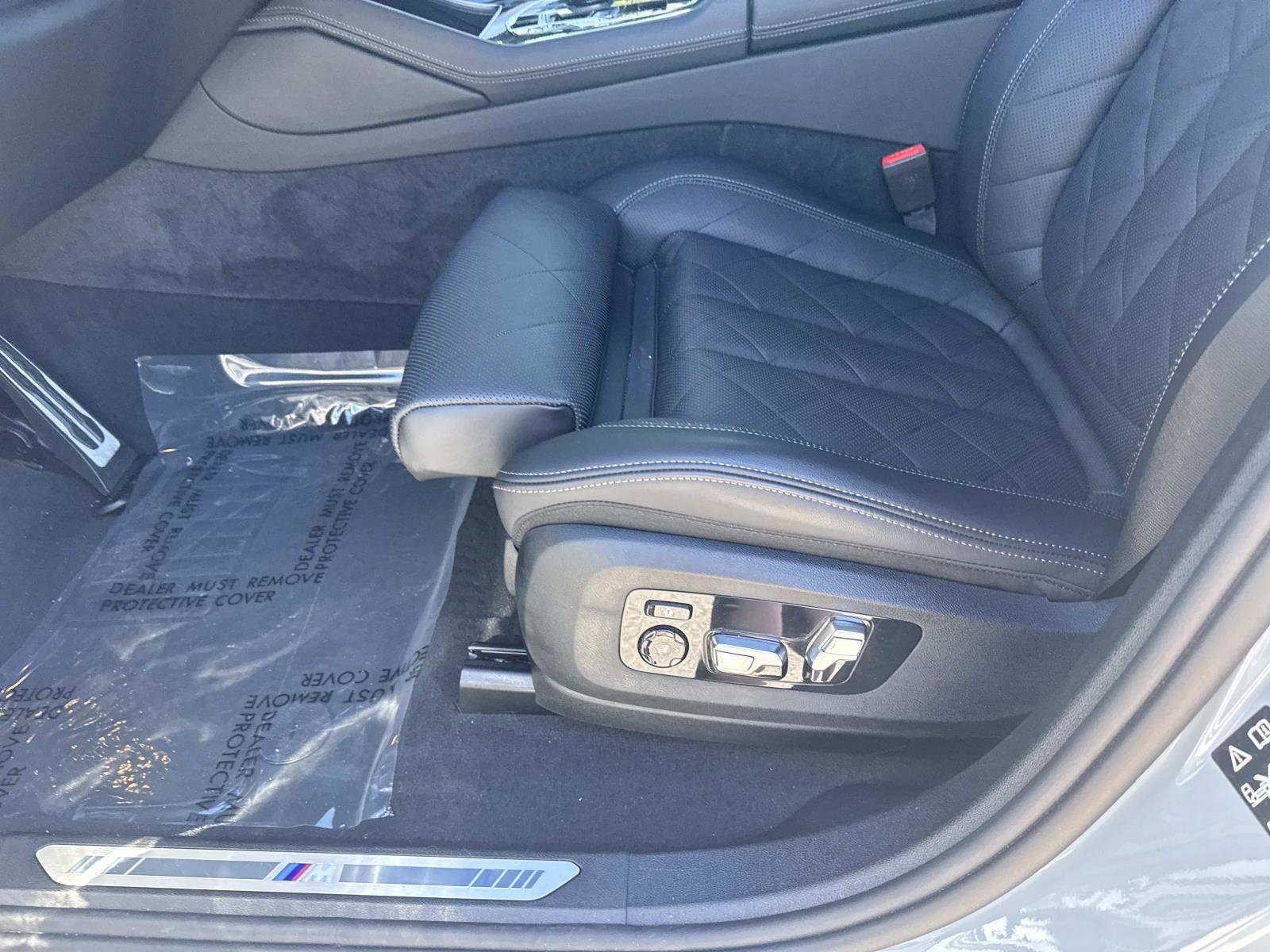 Certified 2025 BMW X6 xDrive40i image 19