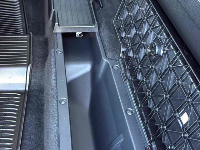 Used 2020 Toyota Tacoma SR image 20