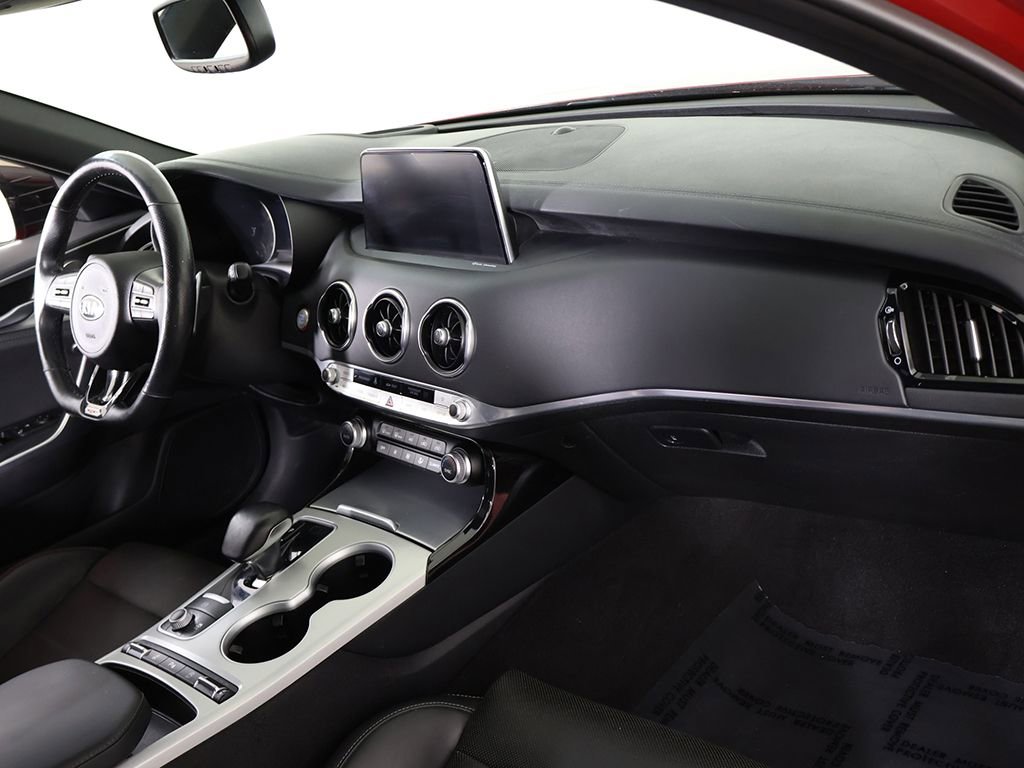 Used 2018 Kia Stinger GT2 AWD/4WD image 33