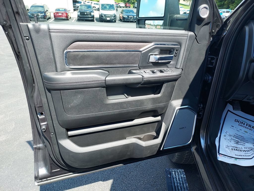 New 2027 RAM 2500 Laramie w/ Night Edition AWD/4WD image 12