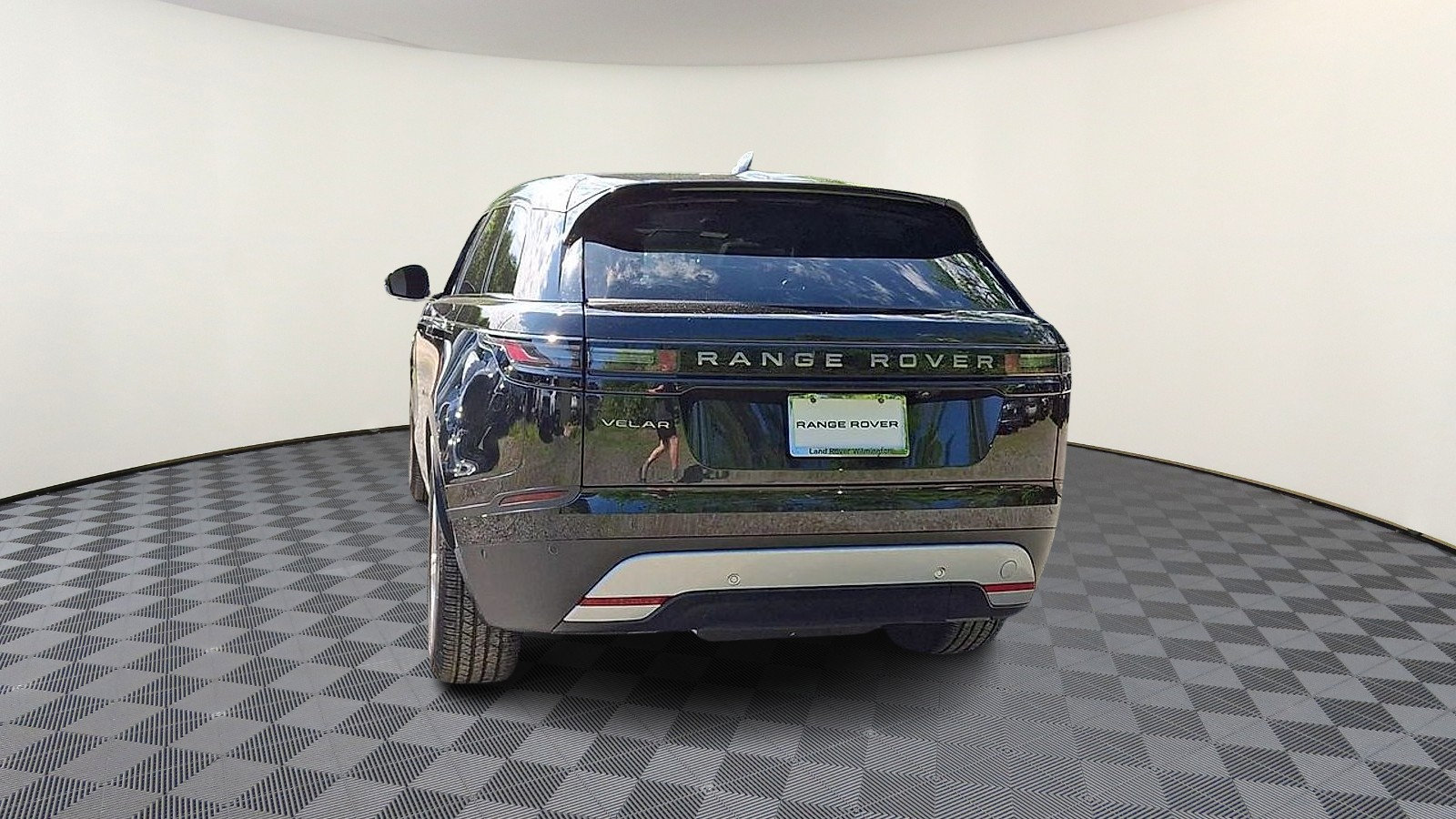 Certified 2026 Land Rover Range Rover Velar S AWD/4WD image 7