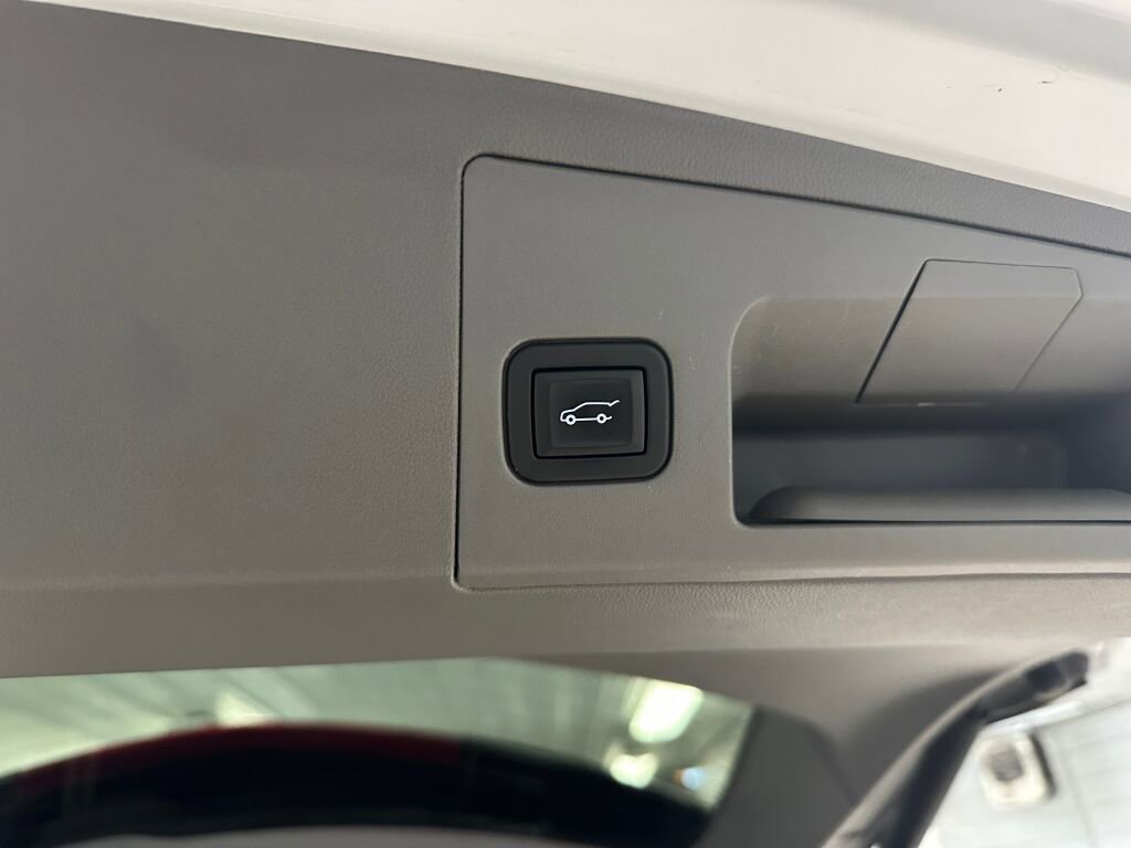 Certified 2021 Cadillac XT5 Premium Luxury image 28