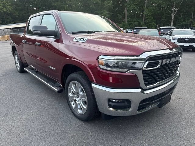 Used 2025 RAM 1500 Big Horn AWD/4WD image 7