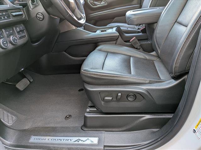 Used 2023 Chevrolet Tahoe High Country AWD/4WD image 15