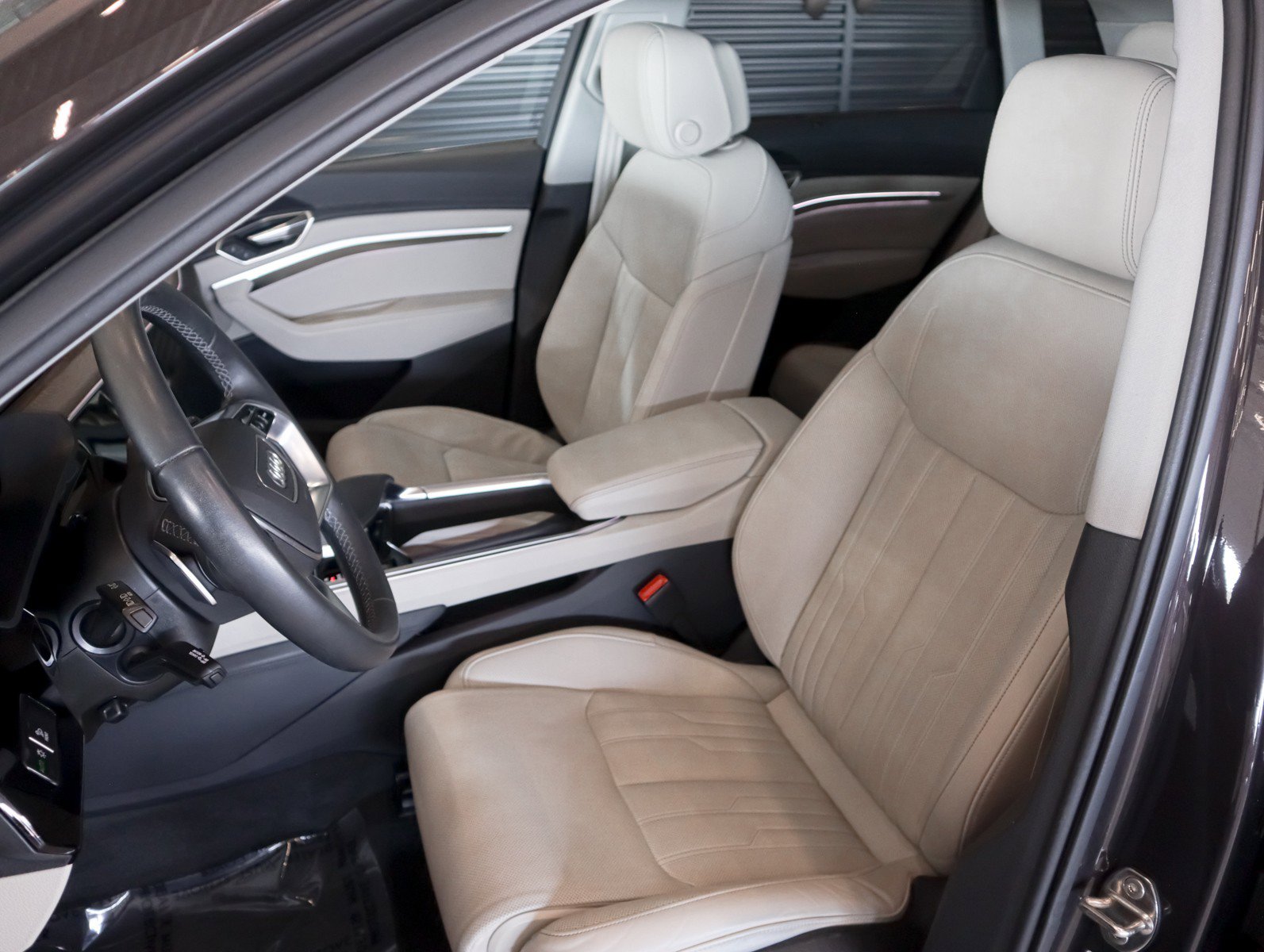 Certified 2024 Audi Q8 e-tron Prestige w/ Prestige Package image 8