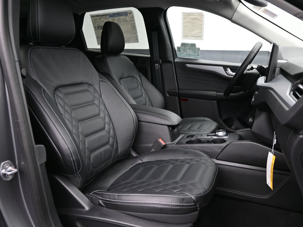 New 2024 Ford Escape SE w/ PHEV Premium Package FWD image 3