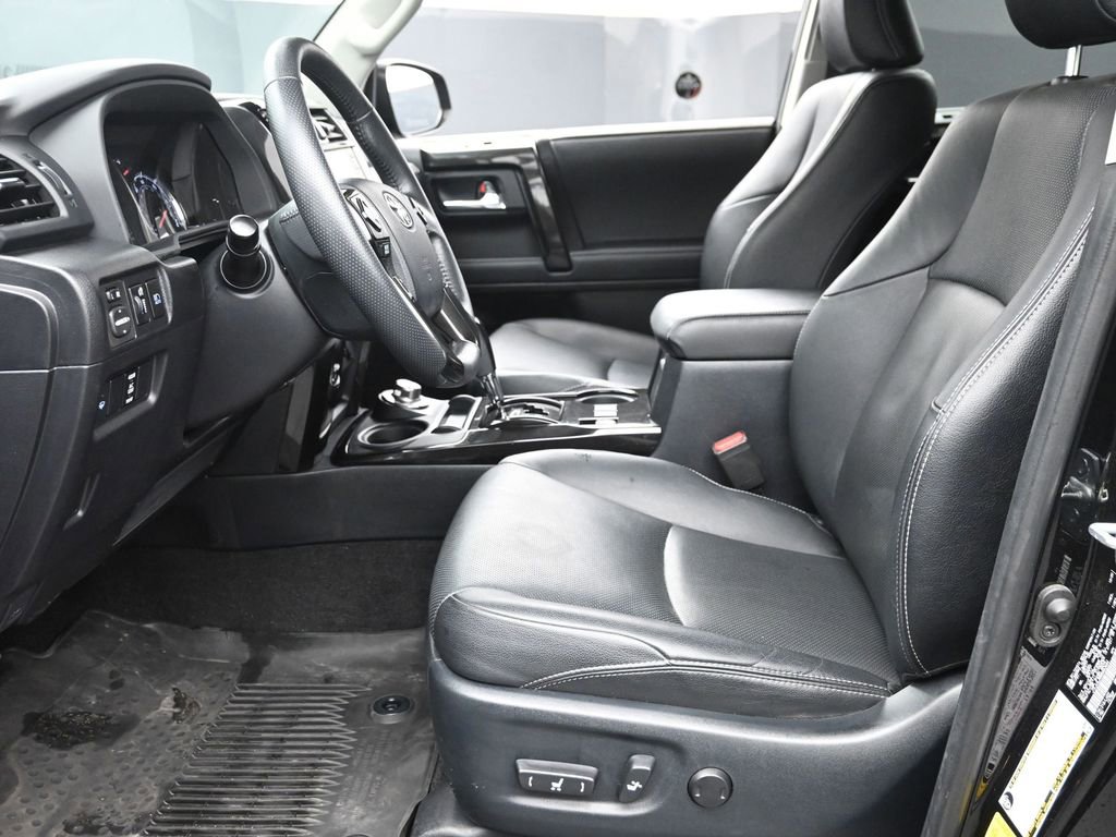 Used 2021 Toyota 4Runner Nightshade image 18