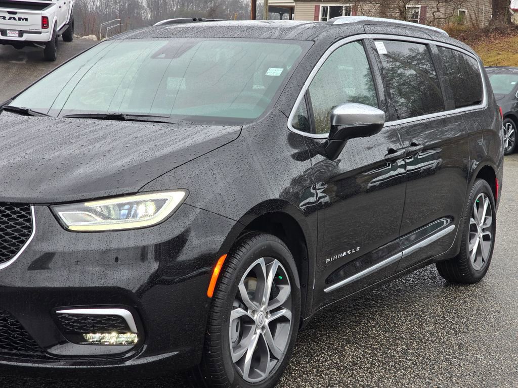 New 2026 Chrysler Pacifica Pinnacle image 42