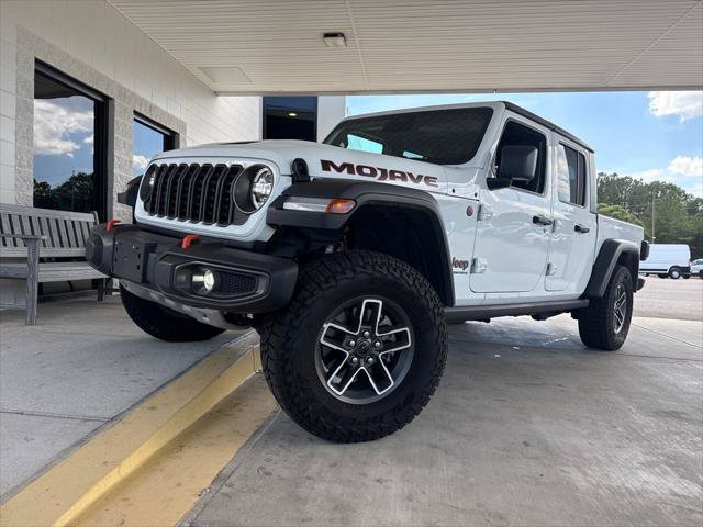 Used 2026 Jeep Gladiator Mojave AWD/4WD image 1