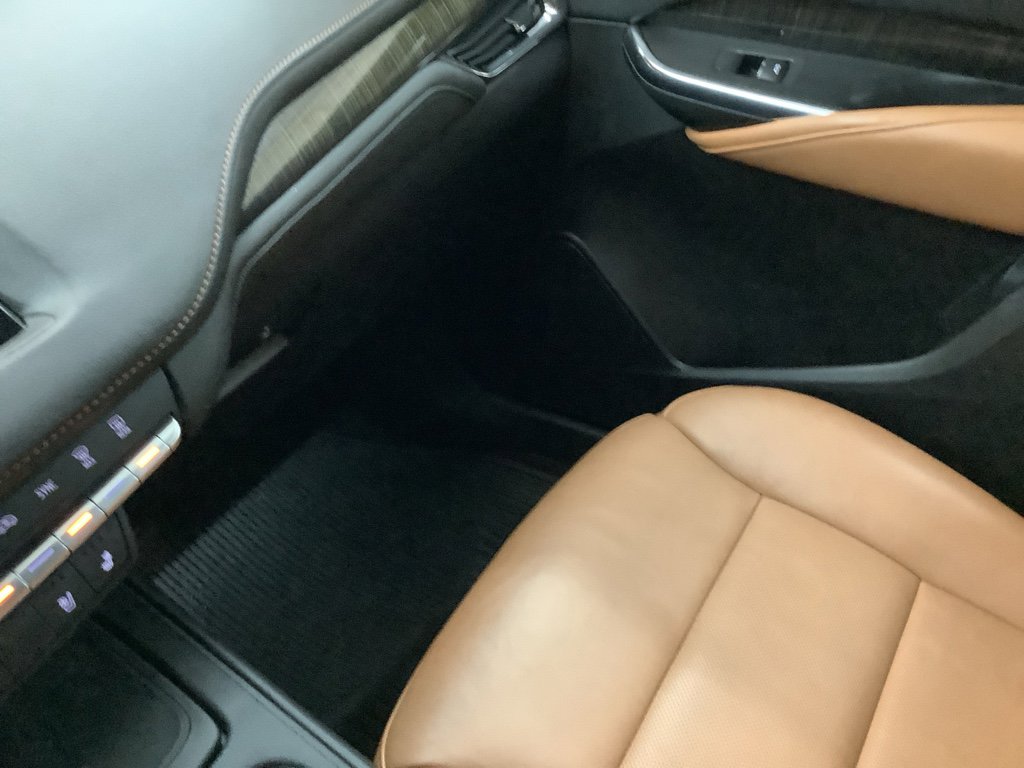 Used 2023 Cadillac XT4 Premium Luxury image 23