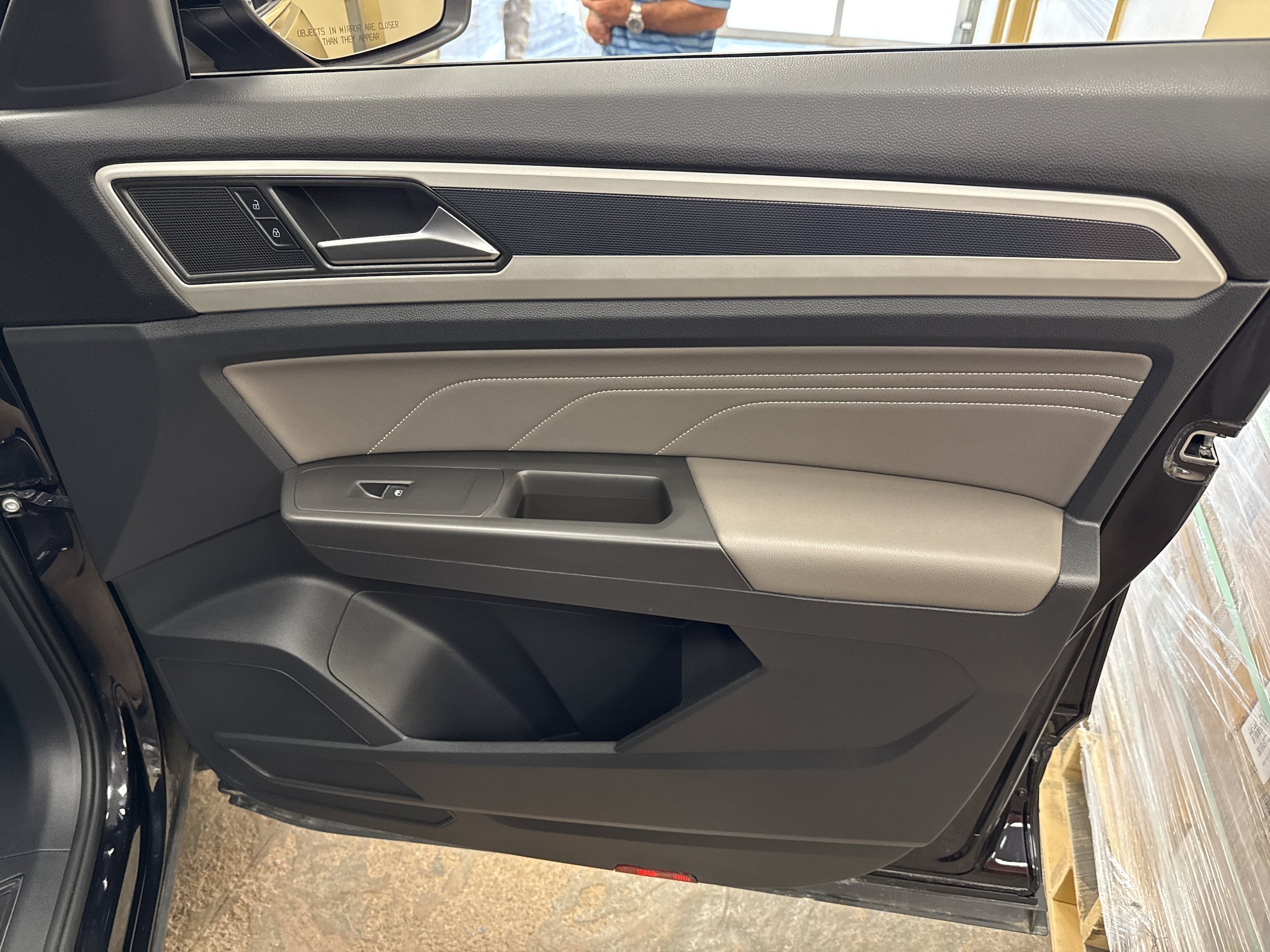 Used 2022 Volkswagen Atlas Cross Sport SEL AWD/4WD image 16