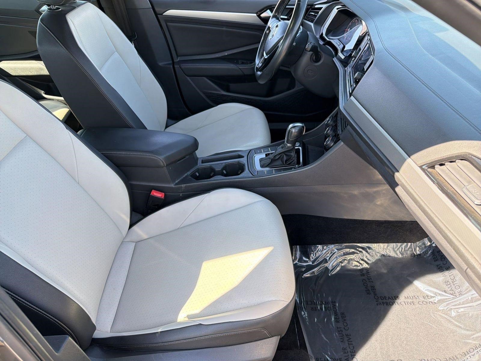 Used 2019 Volkswagen Jetta R-Line w/ R-Line Cold Weather Package image 30