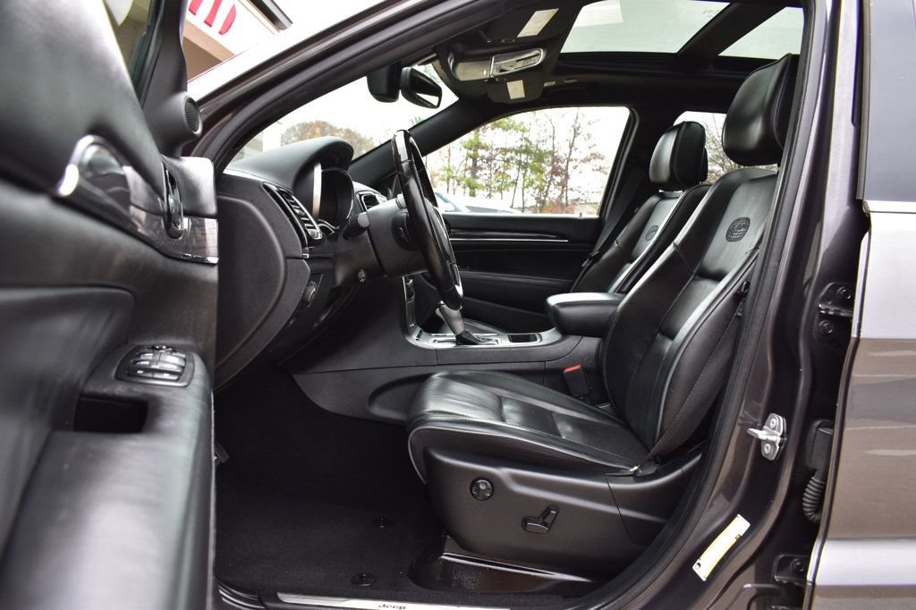 Used 2020 Jeep Grand Cherokee Overland RWD image 14