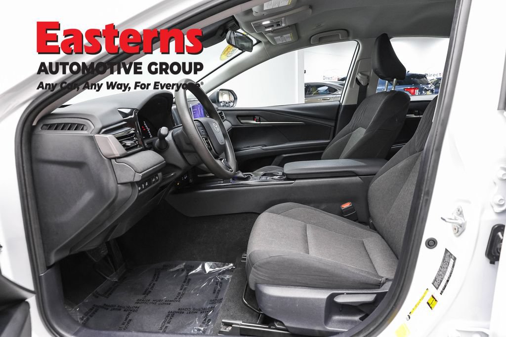 Used 2025 Toyota Camry LE FWD image 13