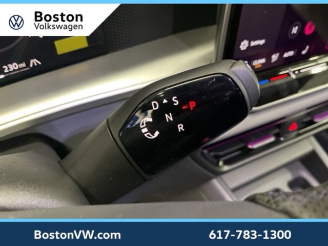 New 2026 Volkswagen Tiguan SE R-Line image 18