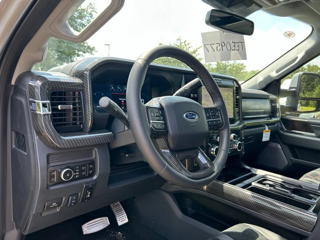 New 2026 Ford F250 Lariat w/ Black Appearance Package AWD/4WD image 23