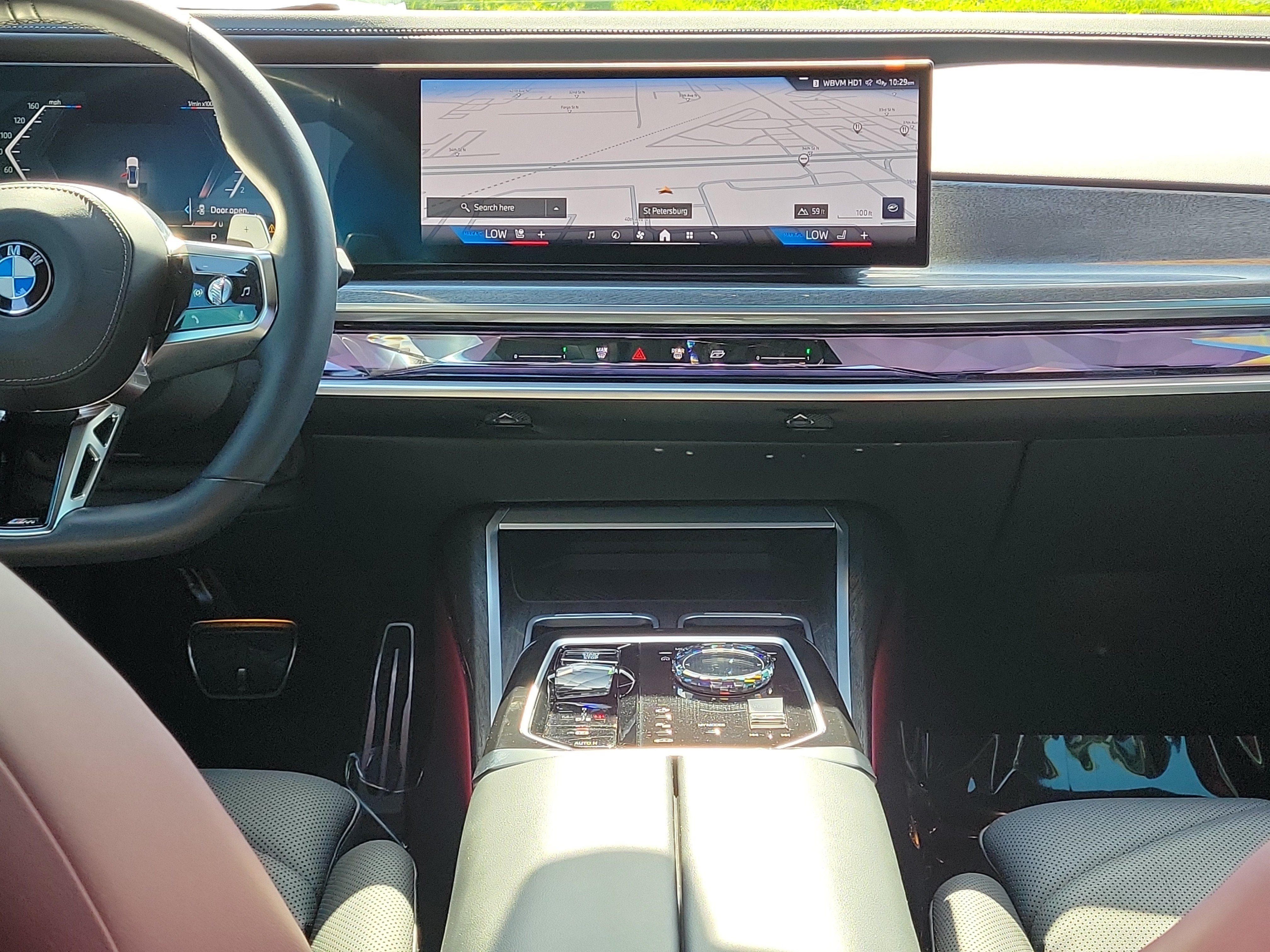 Used 2023 BMW 740i w/ Parking Assistance Package RWD image 16