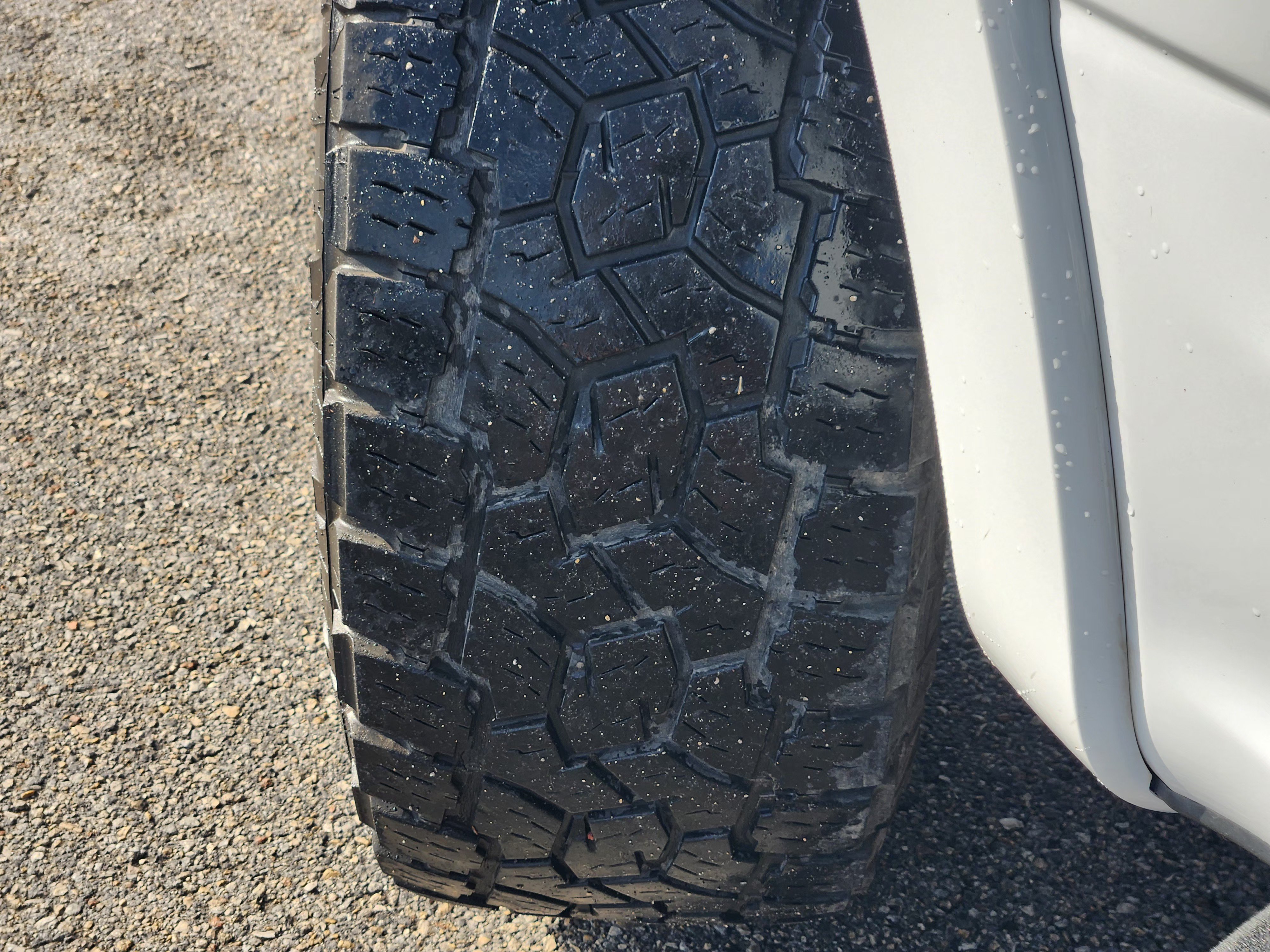 Used 2022 Ford F350 Lariat w/ Tremor Off-Road Package AWD/4WD image 11