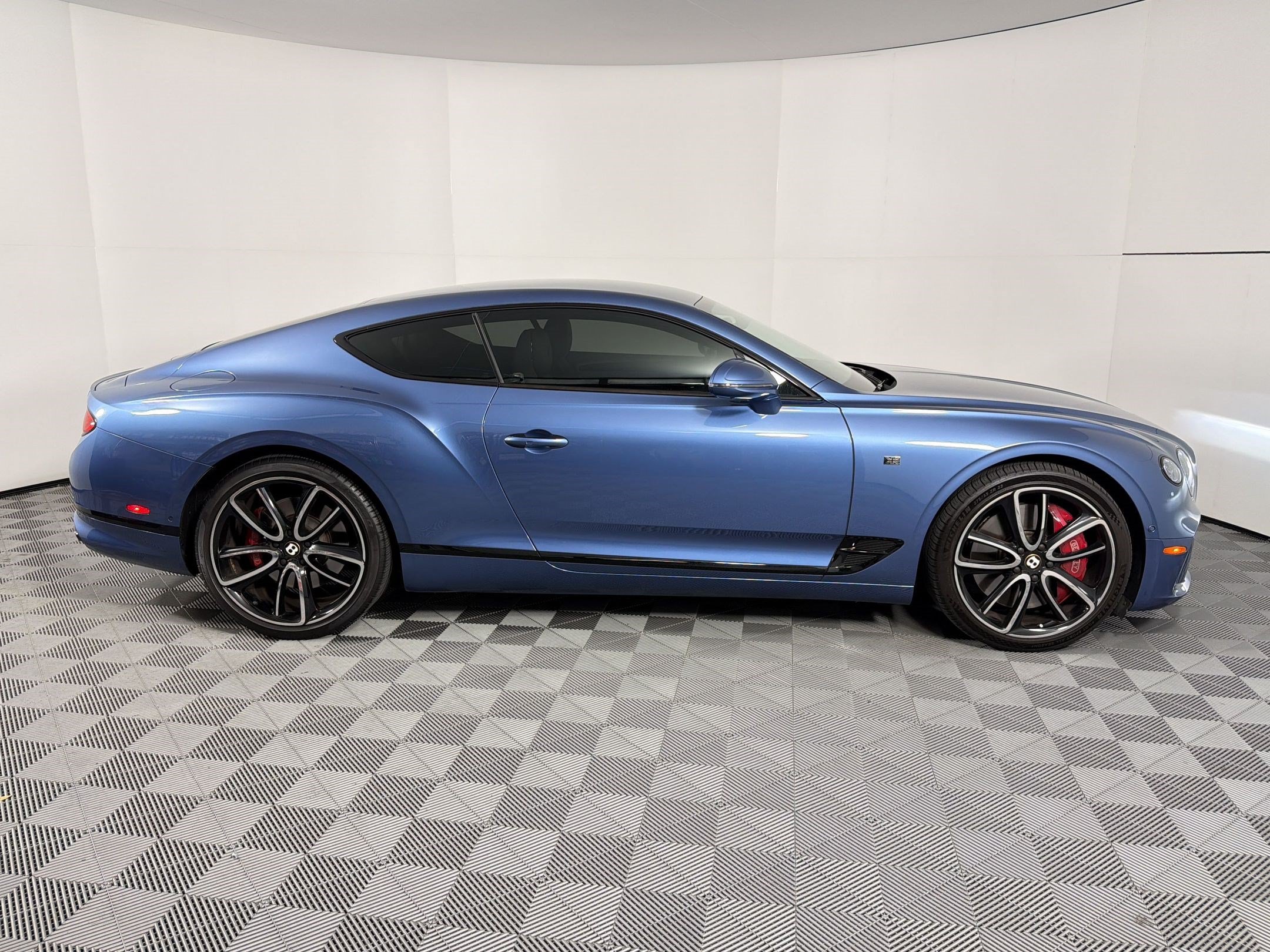 Used 2020 Bentley Continental GT V8 First Edition AWD/4WD image 8