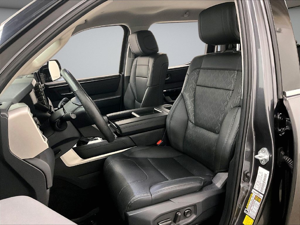 Used 2023 Toyota Tundra Limited AWD/4WD image 22