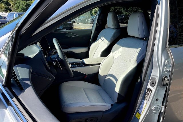Used 2025 Lexus RX 350h AWD/4WD image 3