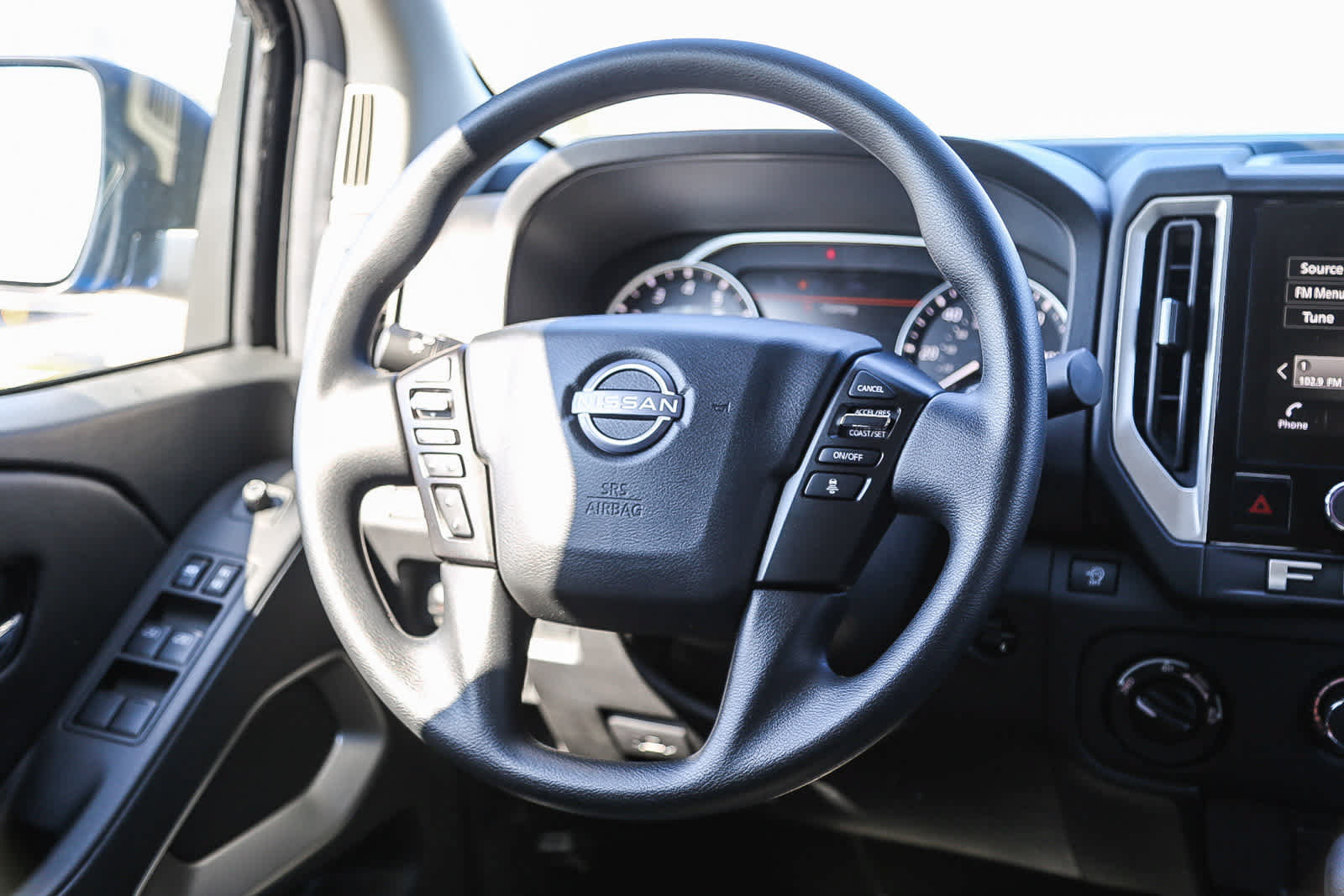 New 2026 Nissan Frontier SV w/ Tow Package AWD/4WD image 17