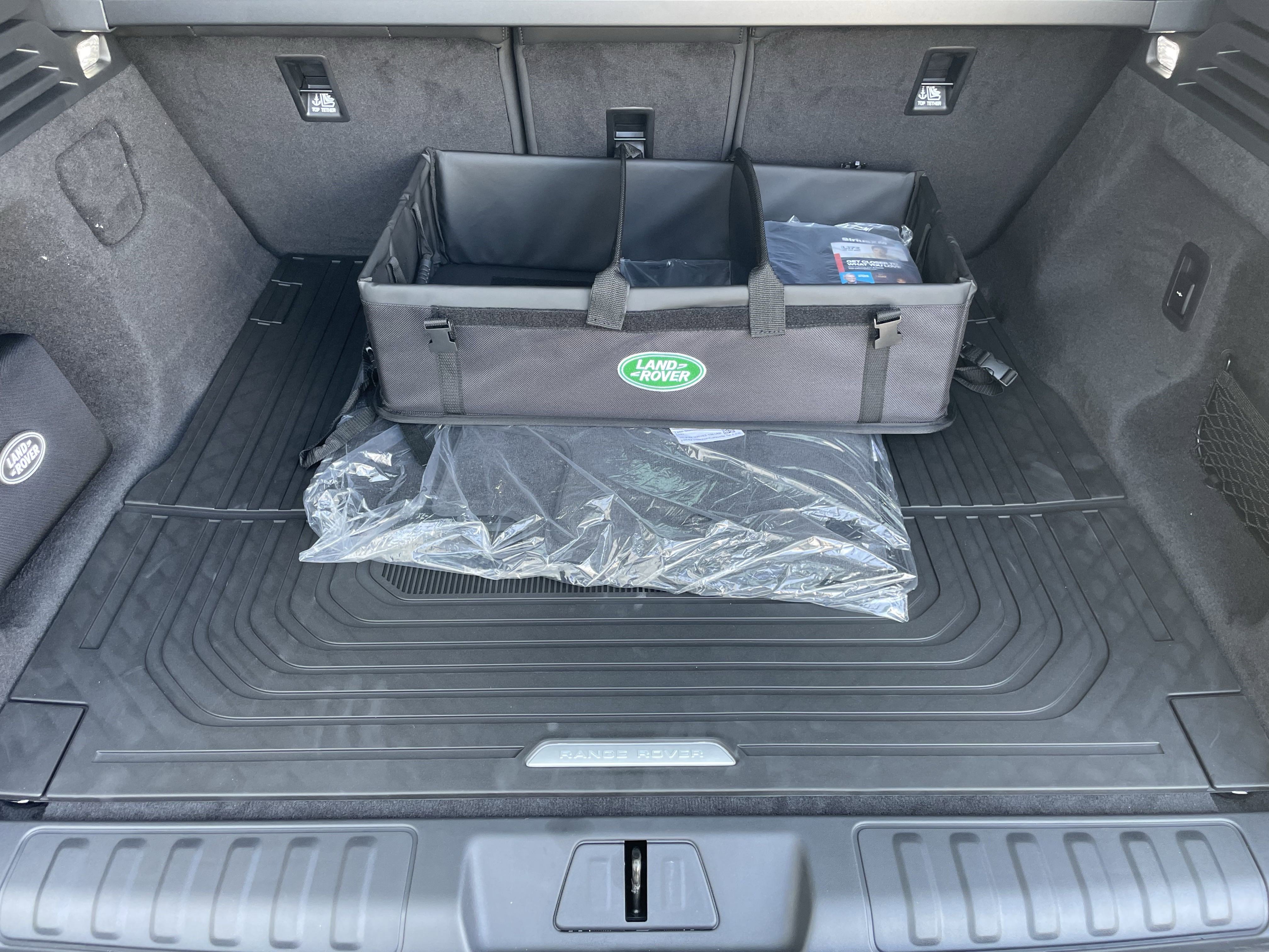 New 2025 Land Rover Range Rover Sport SE image 34