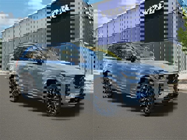 New 2026 Volvo XC90 B6 Ultra