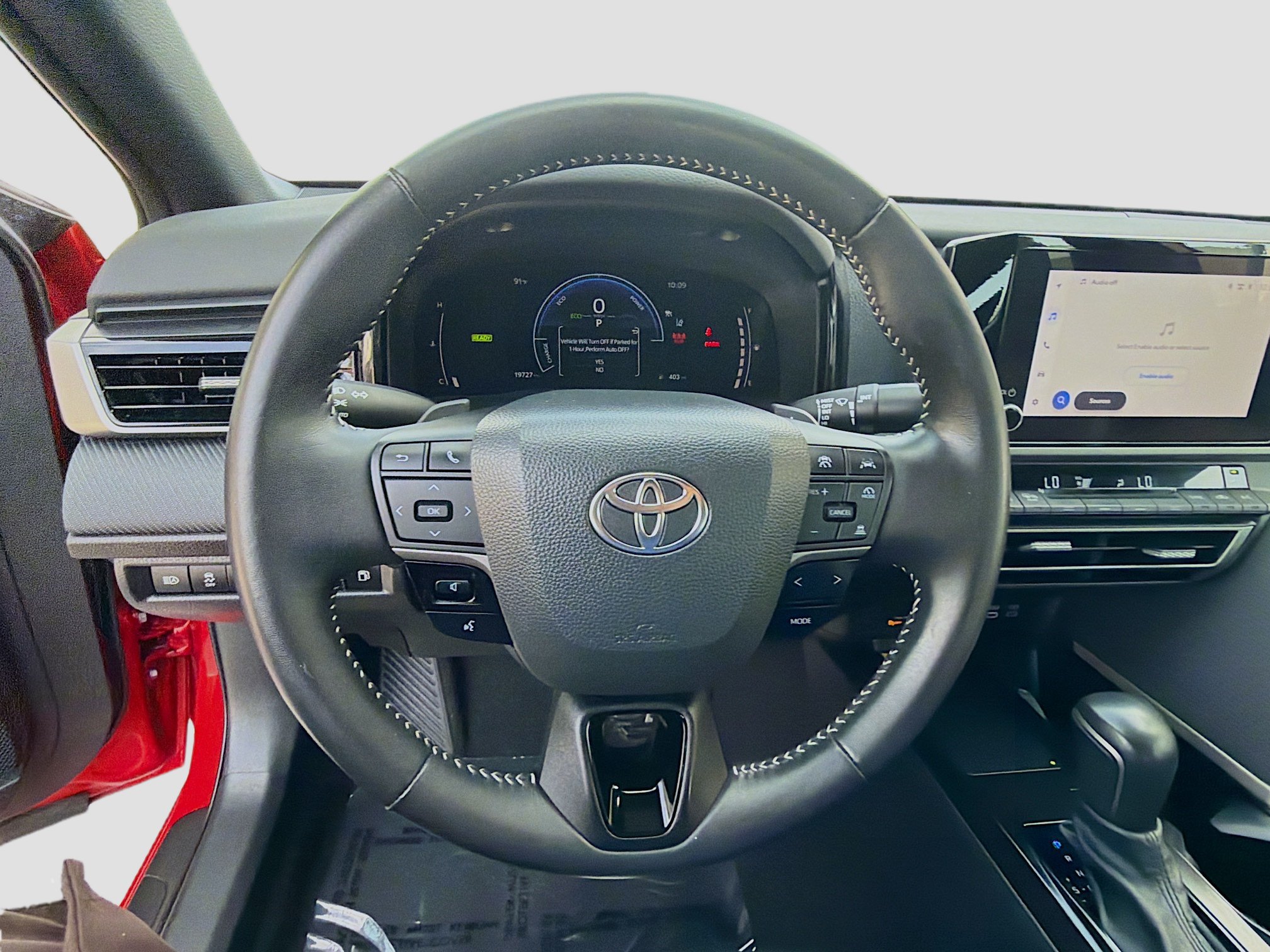 Used 2025 Toyota Camry SE FWD image 10