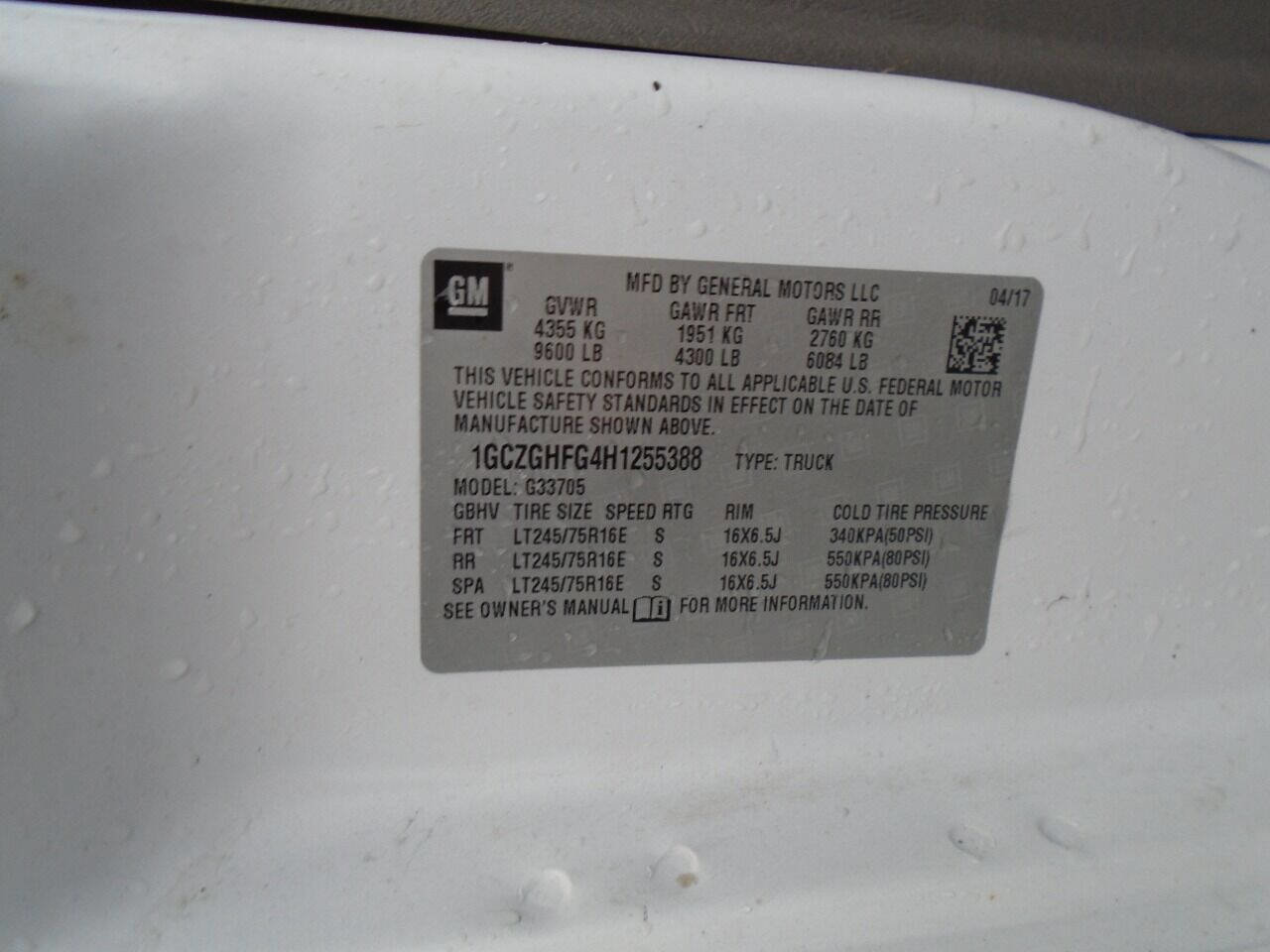 Used 2017 Chevrolet Express 3500 Extended image 14