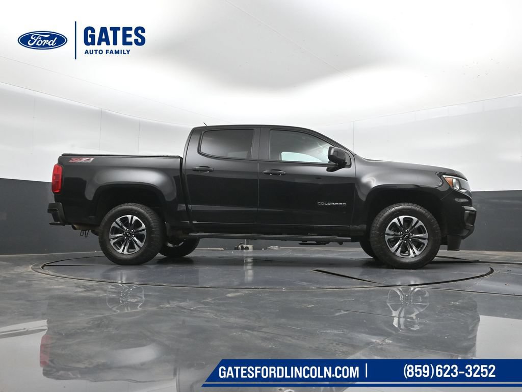 Used 2022 Chevrolet Colorado Z71 w/ Safety Package AWD/4WD image 37