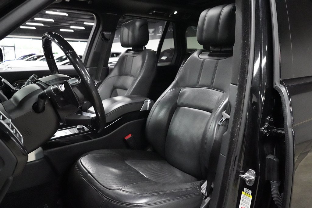 Used 2019 Land Rover Range Rover Supercharged AWD/4WD image 12