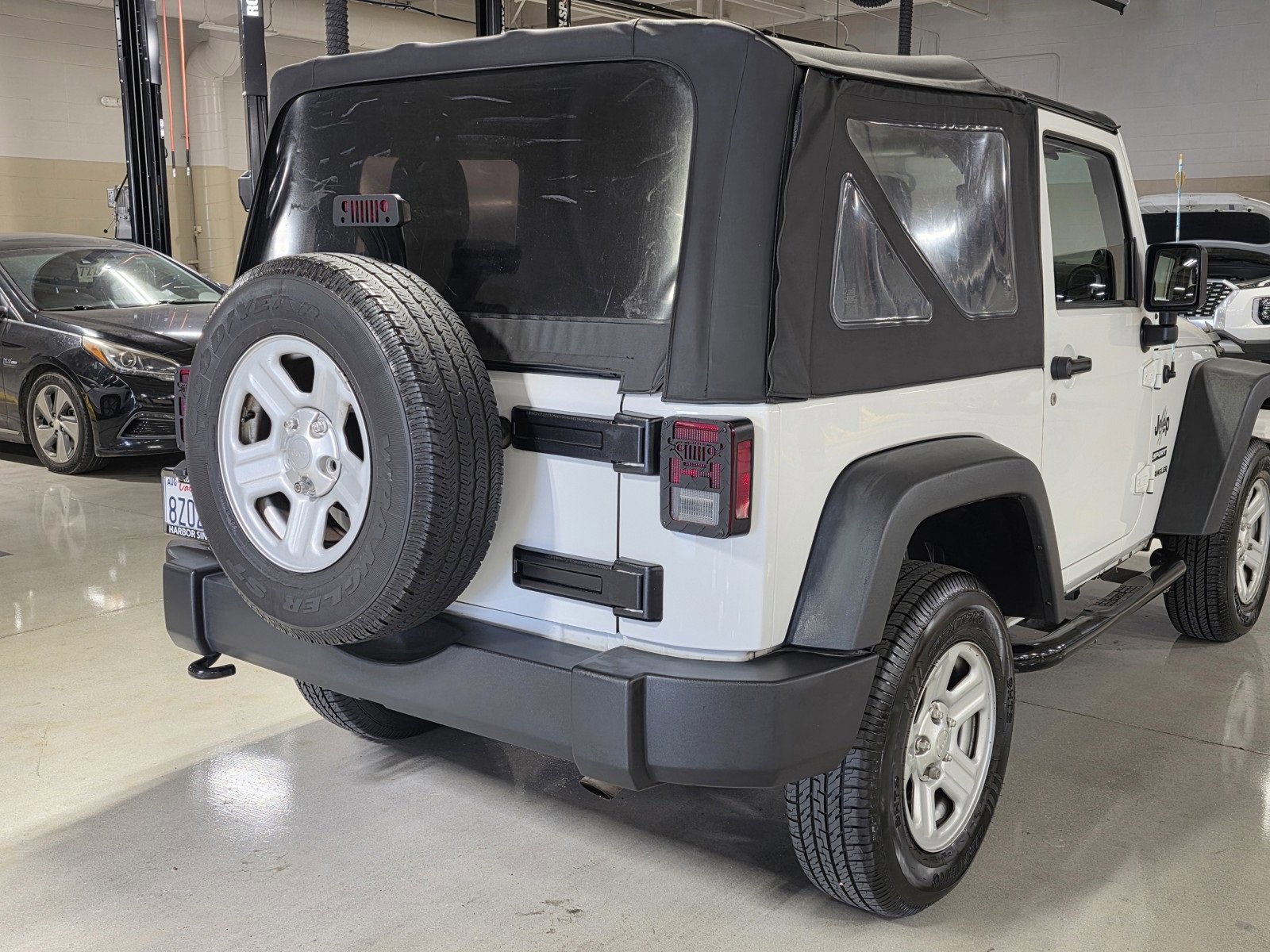 Used 2014 Jeep Wrangler Sport image 12