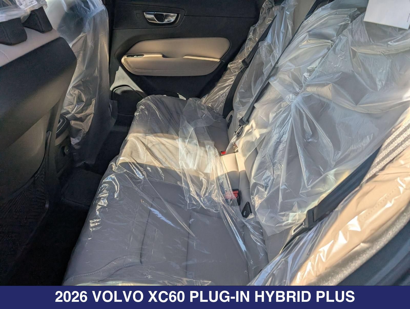New 2026 Volvo XC60 T8 Plus w/ Protection Package Premier AWD/4WD image 12