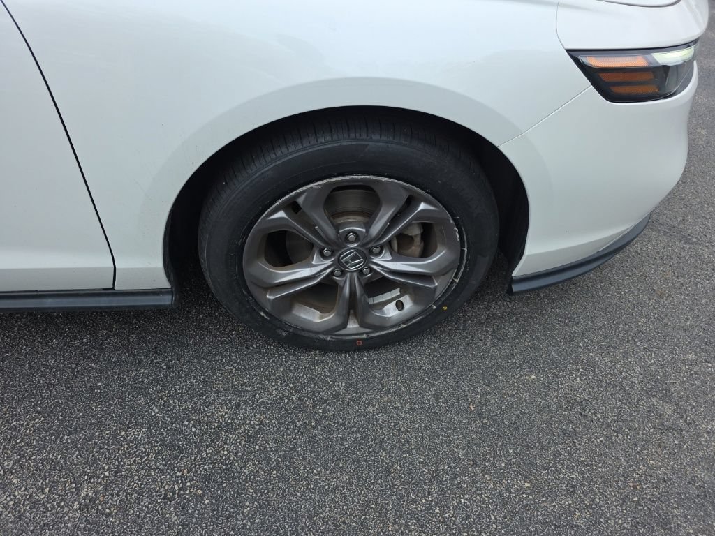 Certified 2024 Honda Accord EX image 9