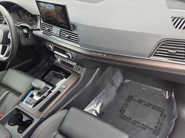 Certified 2025 Audi Q5 2.0T Premium Plus image 22